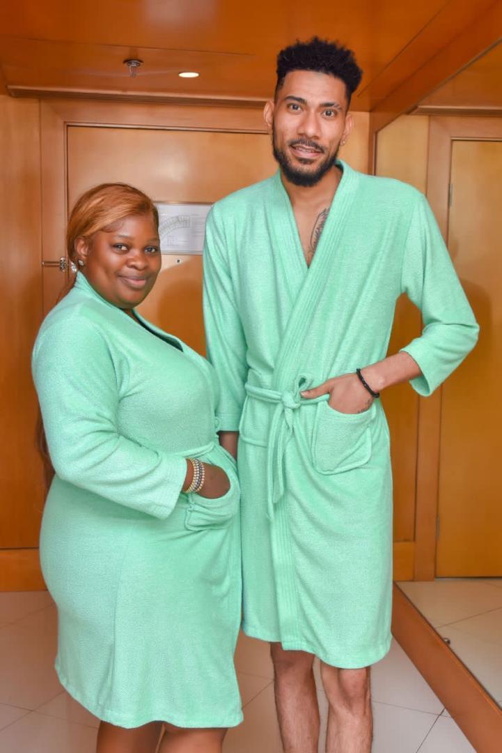 SB-BATHROBE